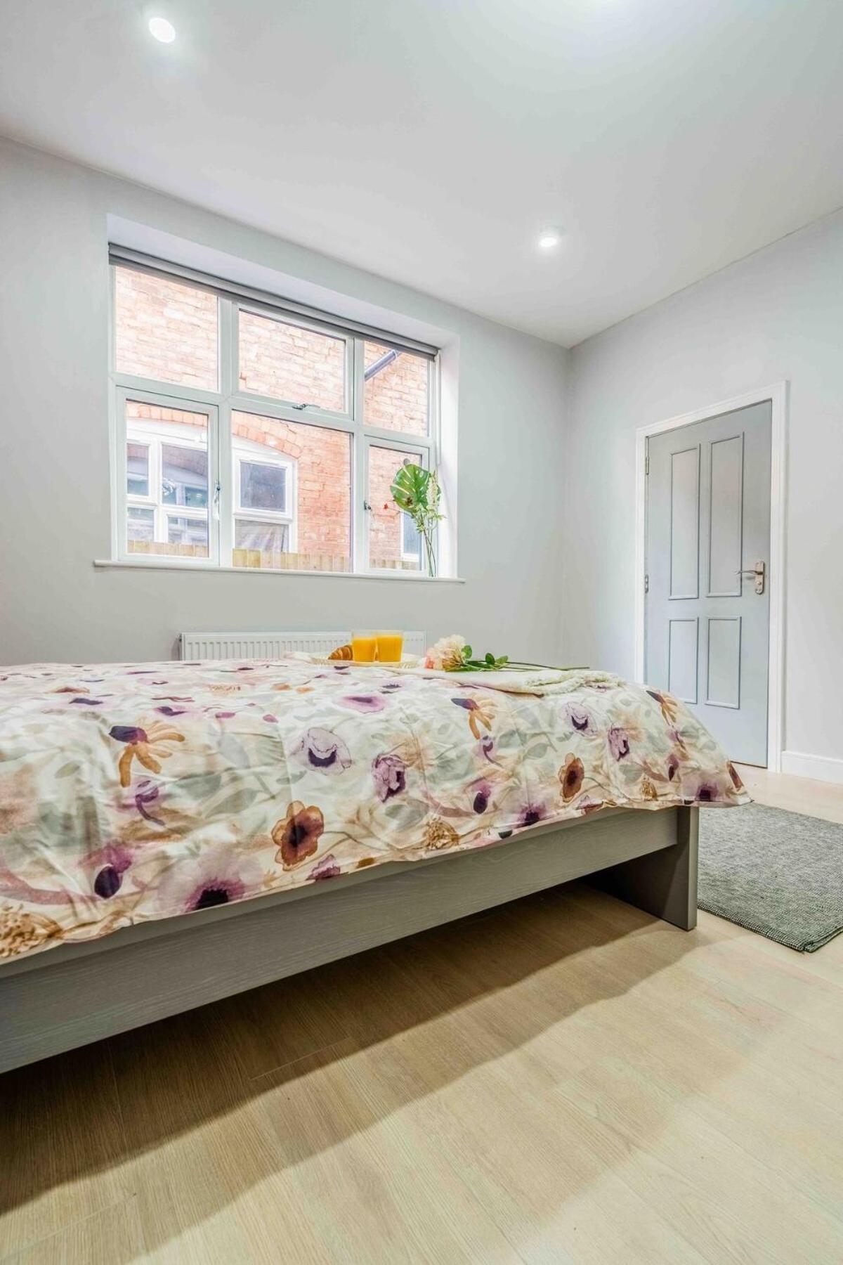 Charming Flat In Moseley Birmingham